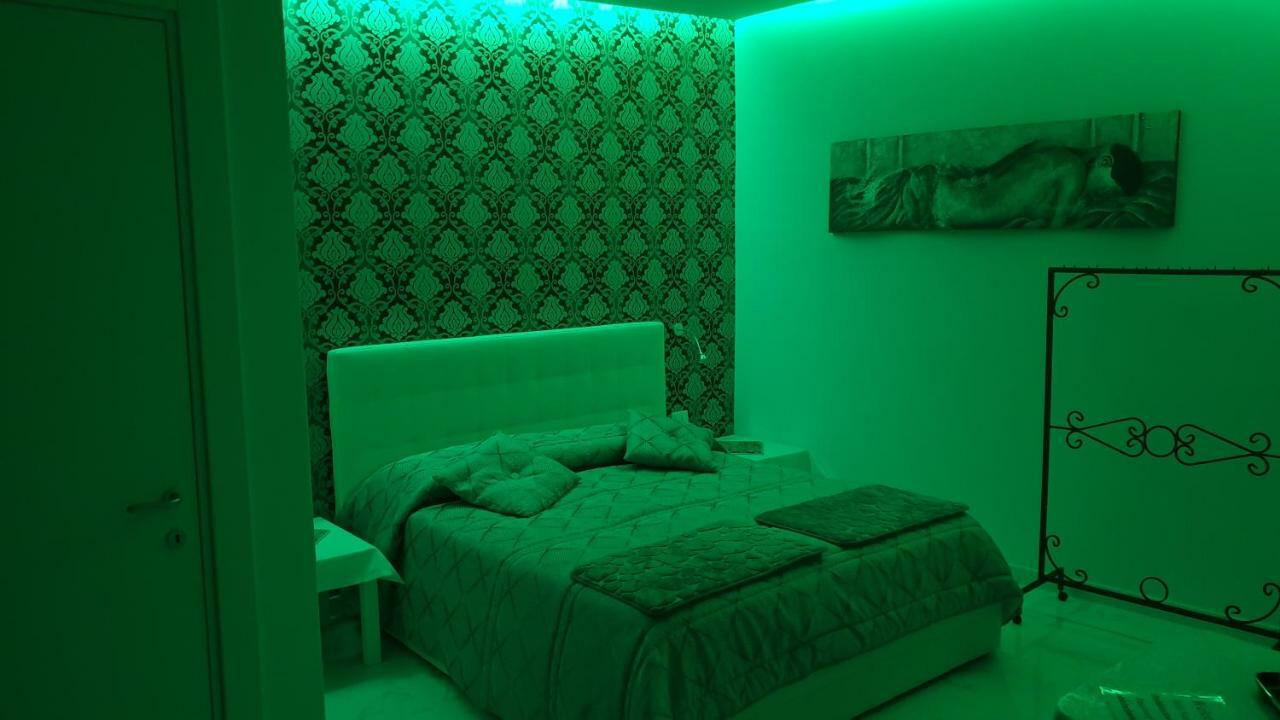 Luxury Room Al Cristo Velato Napoli Bagian luar foto